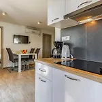 Mobile Superior-10 By Interhome Vakantiehuis
